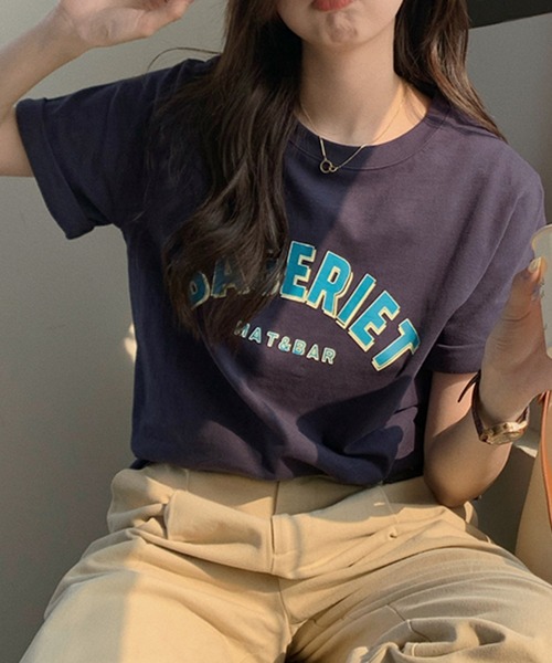 DAY CLOSET（デイ クローゼット）の「レディース ロールアップカレッジロゴTシャツ（Tシャツ/カットソー・レディース・ホワイト/ネイビー/レッド・ONE SIZE）」の10枚目の写真