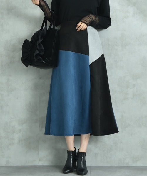 INTERPLANET(インタープラネット)の「スエードブロッキングスカート(スカート・レディース・グリーン/グレー/ベージュ/ブルー・FREE)」の4枚目の写真
