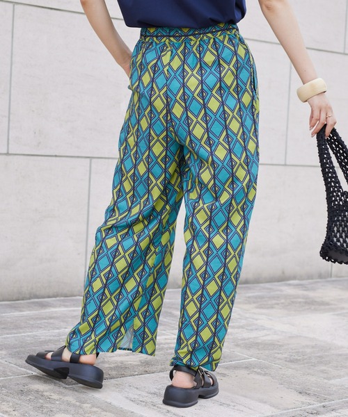 CIAOPANIC TYPY（チャオパニックティピー）の「アフリカンバティック柄タックイージーパンツ（その他パンツ・レディース・グリーン/ブルー/オレンジ・SMALL/MEDIUM）」の8枚目の写真