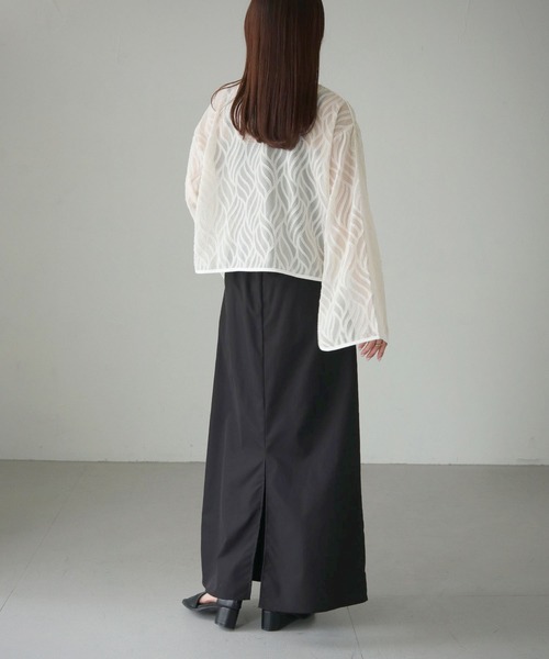 cheriella（シェリエラ）の「【cheriella】WEB限定前後2wayリーフシアートップス（シャツ/ブラウス・レディース・ブラック/アイボリー・M）」の19枚目の写真