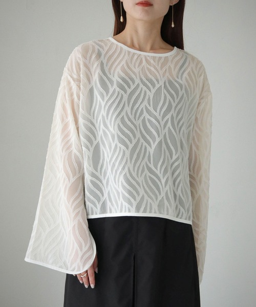 cheriella（シェリエラ）の「【cheriella】WEB限定前後2wayリーフシアートップス（シャツ/ブラウス・レディース・ブラック/アイボリー・M）」の10枚目の写真