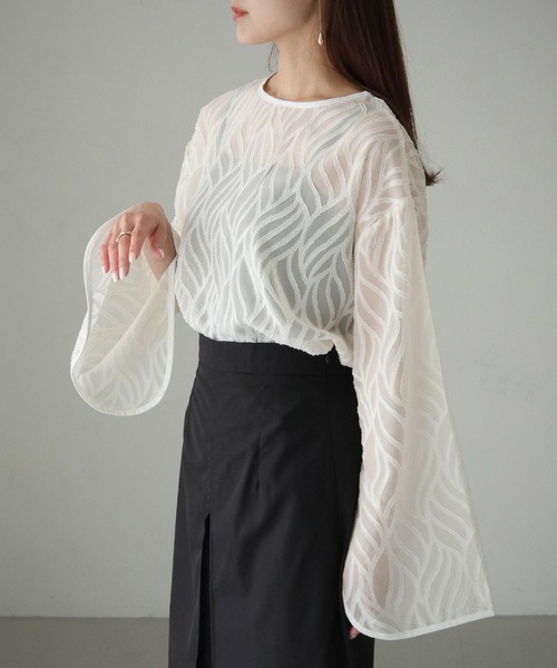 cheriella（シェリエラ）の「【cheriella】WEB限定前後2wayリーフシアートップス（シャツ/ブラウス・レディース・ブラック/アイボリー・M）」の6枚目の写真