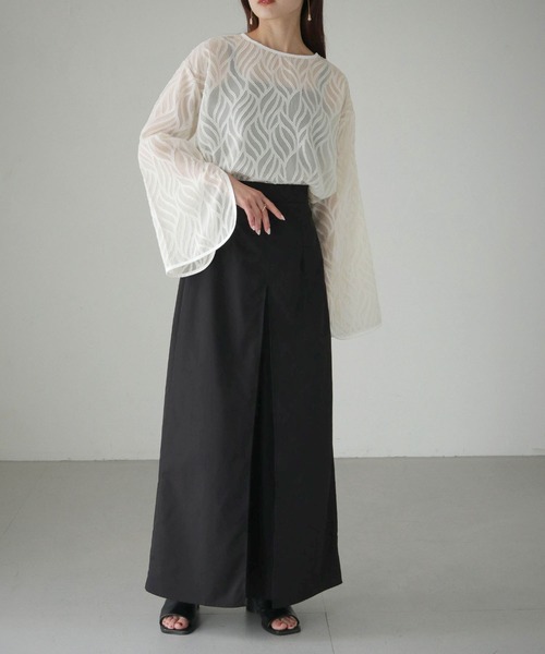 cheriella（シェリエラ）の「【cheriella】WEB限定前後2wayリーフシアートップス（シャツ/ブラウス・レディース・ブラック/アイボリー・M）」の8枚目の写真