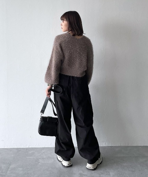 PAGEBOY（ページボーイ）の「シャインフェザーショートカーディガン（カーディガン/ボレロ・レディース・モカ/オフホワイト/ロイヤルブルー/ブラック・FREE）」の20枚目の写真