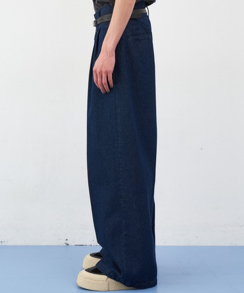 AIVER（アイバー）の「AIVER　ツータックバギーデニムスラックス（デニムパンツ・メンズ・グレー/ブラック/ネイビー/ライトグレー・MEDIUM/LARGE/SMALL）」の13枚目の写真