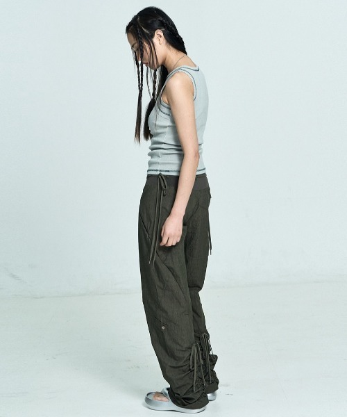 SETUPEXE(セットアップイーエックスイー)の「韓国ブランド SETUP‐EXE セットアップエグゼ Raw edge stitch sleeveless top ステッチ レイヤード風 トップス タンクトップ 袖なし アメリカンスリーブ(タンクトップ・レディース・ライトカーキ/グレー・ONE SIZE)」の12枚目の写真