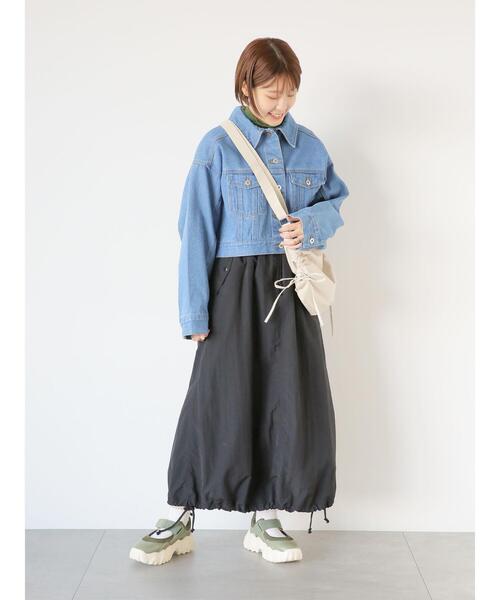 ehka sopo（エヘカソポ）の「ショート丈デニムジャケット（ノーカラージャケット・レディース・ネイビー/ブルー/ブラック・F）」の9枚目の写真