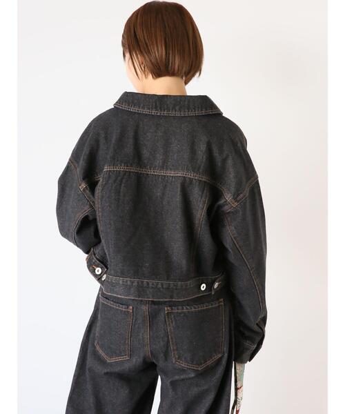 ehka sopo（エヘカソポ）の「ショート丈デニムジャケット（ノーカラージャケット・レディース・ネイビー/ブルー/ブラック・F）」の20枚目の写真