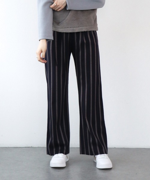 Jines(ジネス)の「バックスリットストライプパンツ(その他パンツ・レディース・モカ/キャメル/ネイビー・36)」の3枚目の写真