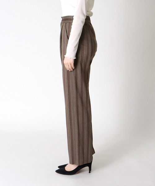 Jines(ジネス)の「バックスリットストライプパンツ(その他パンツ・レディース・モカ/キャメル/ネイビー・36)」の16枚目の写真