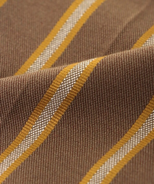 Jines(ジネス)の「バックスリットストライプパンツ(その他パンツ・レディース・モカ/キャメル/ネイビー・36)」の6枚目の写真