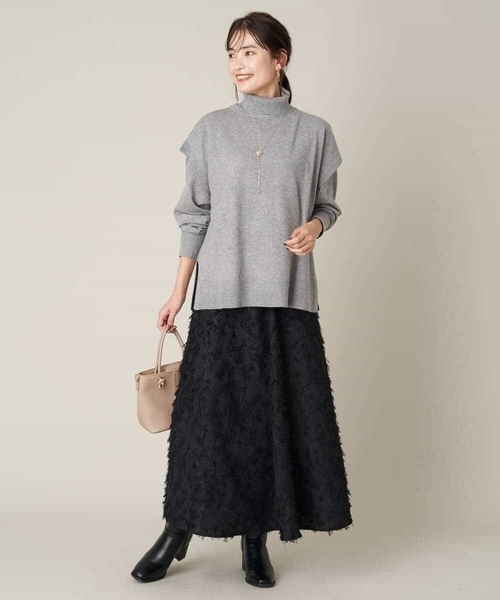 a.v.v（アーヴェヴェ）の「フリンジジャガードフレアスカート（スカート・レディース・ホワイト/ブラック・40/38/36/42）」の8枚目の写真