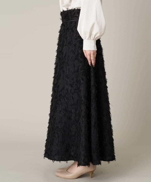 a.v.v（アーヴェヴェ）の「フリンジジャガードフレアスカート（スカート・レディース・ホワイト/ブラック・40/38/36/42）」の14枚目の写真
