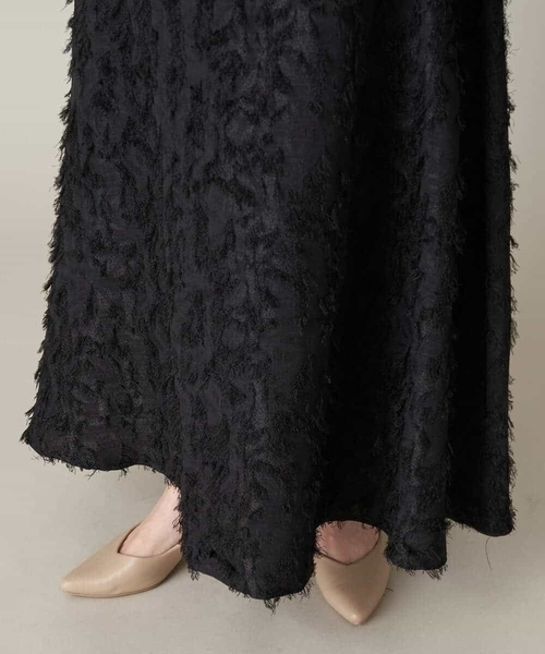 a.v.v（アーヴェヴェ）の「フリンジジャガードフレアスカート（スカート・レディース・ホワイト/ブラック・40/38/36/42）」の19枚目の写真