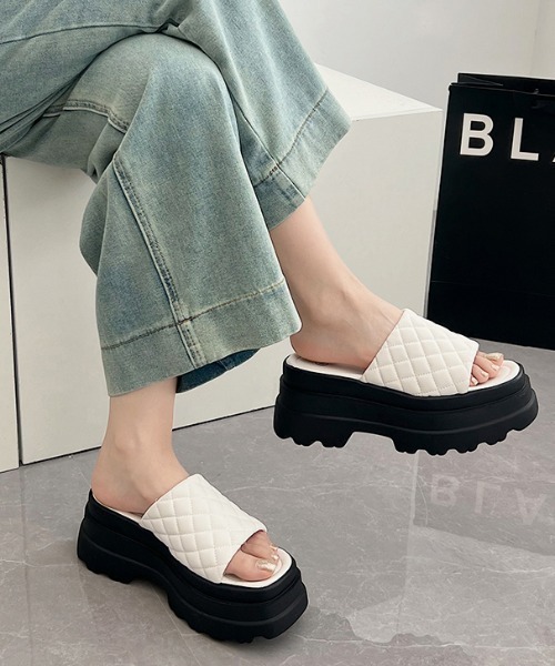 【国内未入荷☆】プラダ 厚底サンダル スライド キルティング Shoes in Closet（シューズインクローゼット）の「軽量厚底