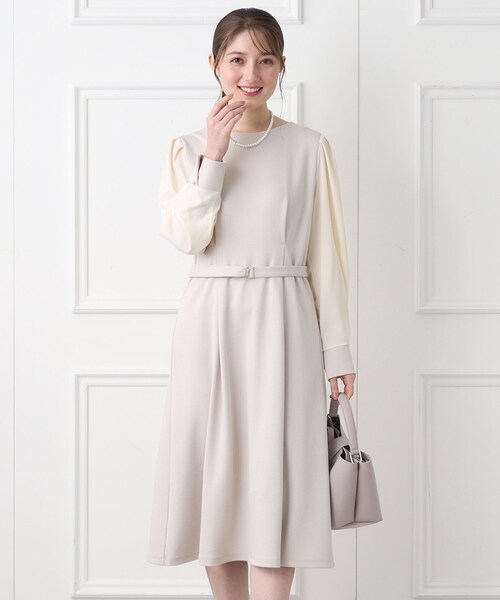 index（インデックス）の「◆≪通勤・セレモニー対応≫ 異素材スリーブフレアワンピース【イージーケア/ストレッチ/洗濯機洗い可】（ワンピース・レディース・ライトグリーン/ブラック/ナチュラル・42/40/36/38）」の3枚目の写真