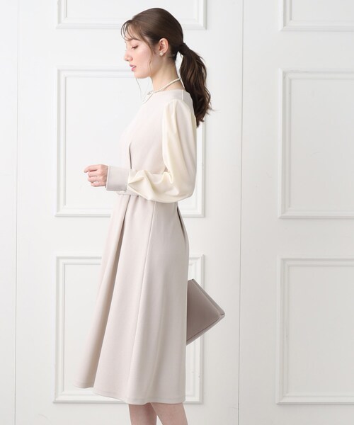 index（インデックス）の「◆≪通勤・セレモニー対応≫ 異素材スリーブフレアワンピース【イージーケア/ストレッチ/洗濯機洗い可】（ワンピース・レディース・ライトグリーン/ブラック/ナチュラル・42/40/36/38）」の19枚目の写真
