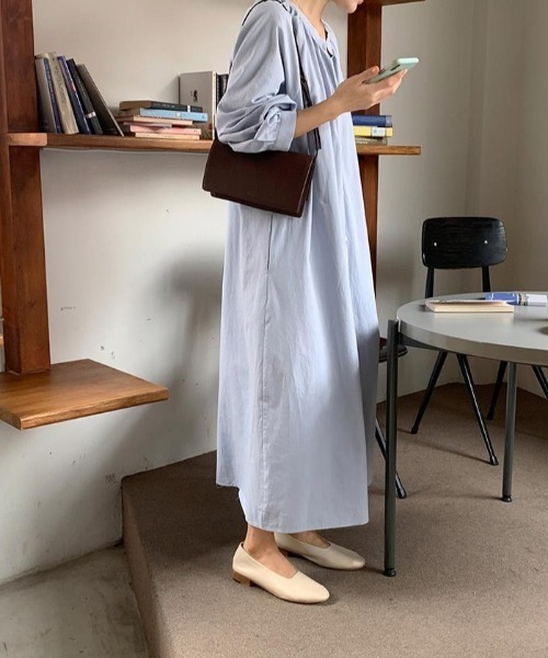 Jayro（ジャイロ）の「ボリュームスリーブロングシャツワンピース（ワンピース・レディース・キナリ/ブルー・FREE）」の10枚目の写真