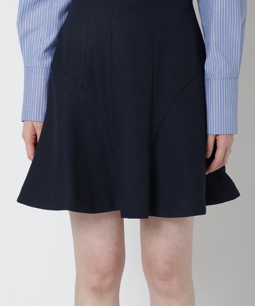 REDYAZEL（レディアゼル）の「ハイウエストミニスカート（スカート・レディース・ベージュ/ネイビー・FREE）」の4枚目の写真