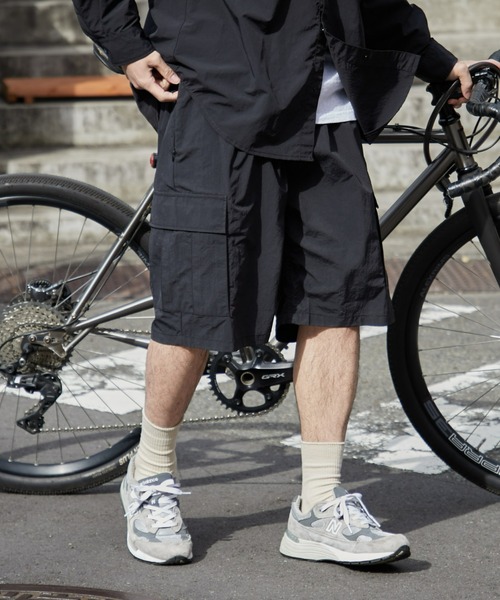 Franklin Climbing(フランクリンクライミング)の「【ESSENTIAL】カーゴショーツ《撥水》(カーゴパンツ・メンズ・ホワイト系その他/ブラック・MEDIUM/LARGE/X-LARGE)」の2枚目の写真