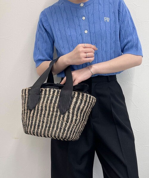 POMTATA(ポンタタ)の「【POMTATA/ポンタタ】レザーハンドルアバカトートバッグ S(トートバッグ・レディース・ブラック系その他3/ブラック/ベージュ・FREE)」の1枚目の写真