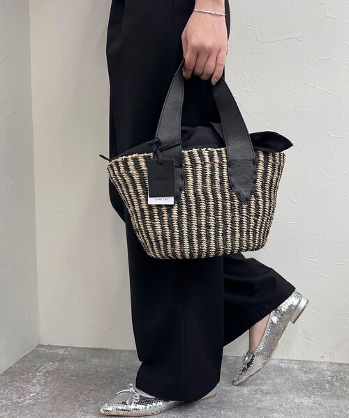 POMTATA(ポンタタ)の「【POMTATA/ポンタタ】レザーハンドルアバカトートバッグ S(トートバッグ・レディース・ブラック系その他3/ブラック/ベージュ・FREE)」の10枚目の写真