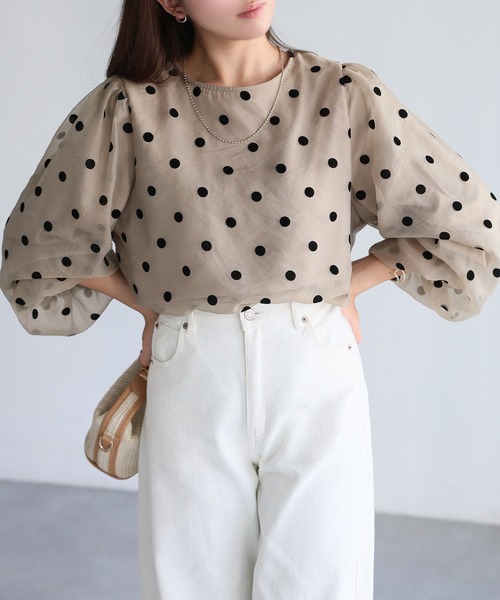 Riberry（リベリー）の「ワッシャーシアーフロッキードットブラウス（シャツ/ブラウス・レディース・ベージュ系/ブラック/ホワイト×ブラック・FREE）」の11枚目の写真