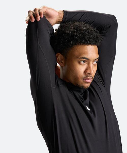 UNDER ARMOUR(アンダーアーマー)の「UAヒートギア コンフォート フィッティド ロングスリーブ モックネック シャツ(ベースボール/メンズ)(Tシャツ/カットソー・メンズ・ブラック・XL/S/L/XXL/M/3XL)」の4枚目の写真
