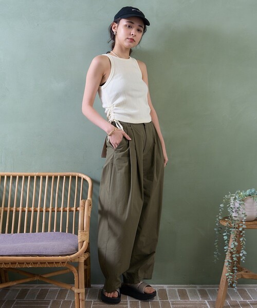 FREAK'S STORE（フリークスストア）の「裾ギャザー アメスリタンクトップ（タンクトップ・レディース・ベージュ/オフホワイト/ブラック・フリー）」の15枚目の写真