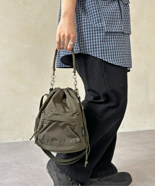 CPCM(シーピーシーエム)の「コード編み巾着ショルダー(ボストンバッグ・レディース・アイボリー/ブラック/カーキ・FREE)」の3枚目の写真