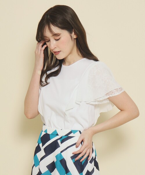 COUP DE CHANCE（クードシャンス）の「◆【洗える／フレアー袖／レース使い】一枚で着映える！華やかプルオーバージャージ（Tシャツ/カットソー・レディース・パープル系/グレー系その他/ブルーグリーン/ホワイト/ベージュ・34/36/38/40）」の6枚目の写真