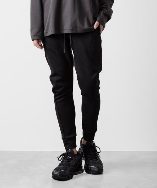 ATTACHMENT（アタッチメント）の「CO/PE ダブルニット スリーディメンショナル ジョガーパンツ / CO/PE DOUBLE KNIT THREE DIMENSIONAL JOGGER PANTS（スウェットパンツ・メンズ・ブラック/グレー/ダークグレー・3/2/1）」の21枚目の写真