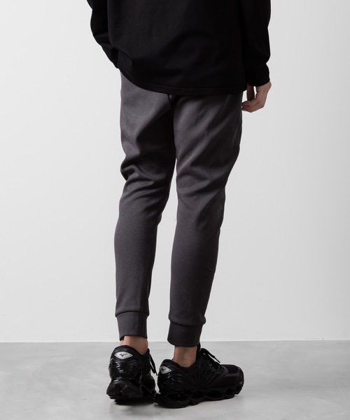 ATTACHMENT（アタッチメント）の「CO/PE ダブルニット スリーディメンショナル ジョガーパンツ / CO/PE DOUBLE KNIT THREE DIMENSIONAL JOGGER PANTS（スウェットパンツ・メンズ・ブラック/グレー/ダークグレー・3/2/1）」の13枚目の写真