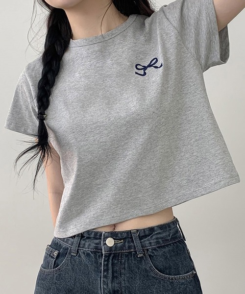 Ulysses（ユリシス）の「リボン刺繍クロップドTシャツ（Tシャツ/カットソー・レディース・ベージュ/ネイビー/ホワイト/グレー・F）」の17枚目の写真
