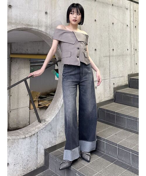 MURUA(ムルーア)の「オフショルマニッシュブラウス(シャツ/ブラウス・レディース・モカ/ホワイト/グレー・FREE)」の12枚目の写真