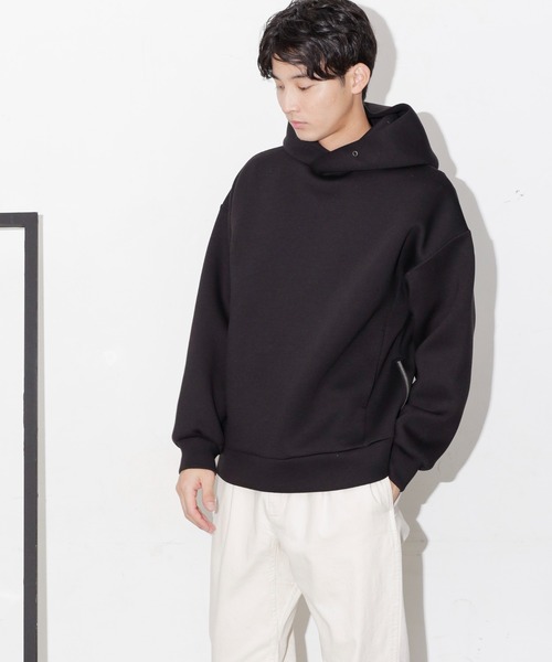 NANO universe（ナノユニバース）の「WEB限定/テックダンボールサイドジップパーカー（パーカー・メンズ・ブラック/ベージュ・M/L）」の22枚目の写真