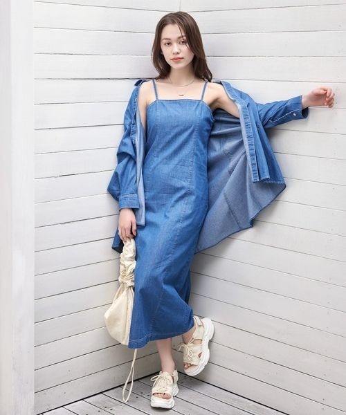 mysty woman（ミスティウーマン）の「ドルマンスリーブデニムBIGシャツ　128887（シャツ/ブラウス・レディース・ブラック/ブルー・FREE）」の5枚目の写真