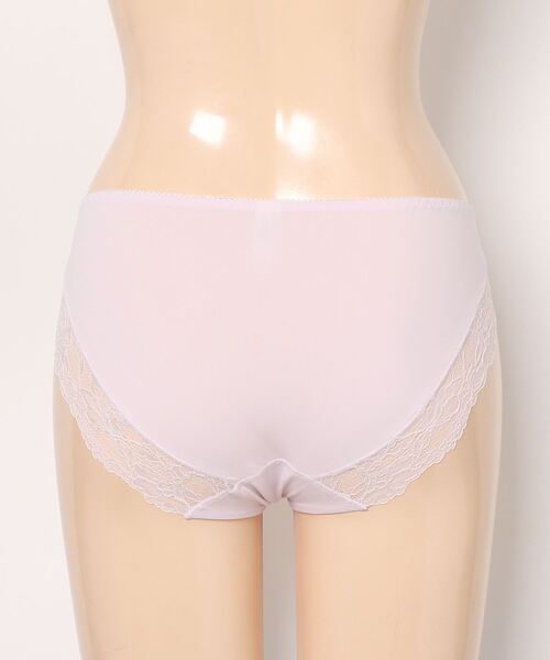 Triumph（トリンプ）の「WEB限定 ソフなちゅブラ レギュラーショーツ【M,L,LLサイズ】 TREC0002 Hikini（ショーツ・レディース・ベージュ/ピンク/ブラック/ブルー・L/M/LL）」の11枚目の写真