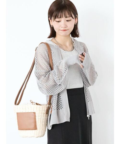 ehka sopo（エヘカソポ）の「変形ショルダータンクトップ（タンクトップ・レディース・ブラック/チャコールグレー/ホワイト/オフホワイト・F）」の7枚目の写真