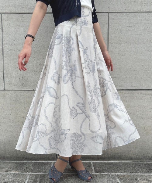 an another angelus(アンアナザーアンジェラス)の「シェルモチーフマリン柄スカート/ananotherangelus(スカート・レディース・オフホワイト/ラベンダー・FREE)」の2枚目の写真