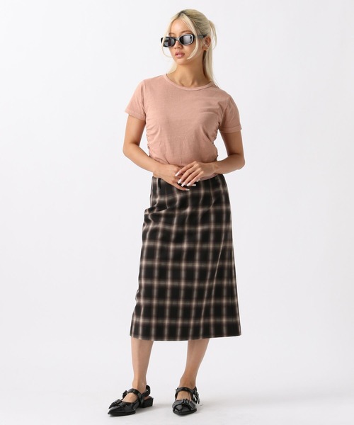 FOREVER 21（フォーエバー トゥエンティーワン）の「【2024SS】ピグメントサイドギャザーTシャツ（Tシャツ/カットソー・レディース・ピンク/ブルー/グレー/オフホワイト・SMALL/MEDIUM）」の10枚目の写真