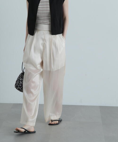 N.(N. Natural Beauty Basic)(エヌエヌナチュラルビューティーベーシック)の「シアーサテンワイドパンツ(その他パンツ・レディース・ホワイト/ブラック・MEDIUM)」の1枚目の写真