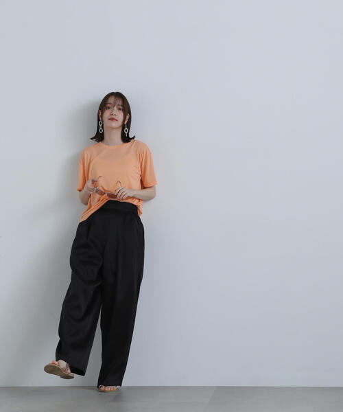 N.(N. Natural Beauty Basic)(エヌエヌナチュラルビューティーベーシック)の「シアーサテンワイドパンツ(その他パンツ・レディース・ホワイト/ブラック・MEDIUM)」の7枚目の写真