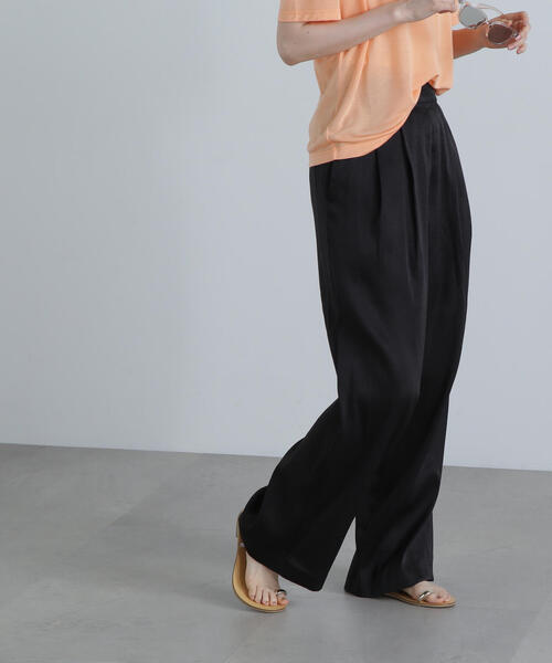 N.(N. Natural Beauty Basic)(エヌエヌナチュラルビューティーベーシック)の「シアーサテンワイドパンツ(その他パンツ・レディース・ホワイト/ブラック・MEDIUM)」の9枚目の写真