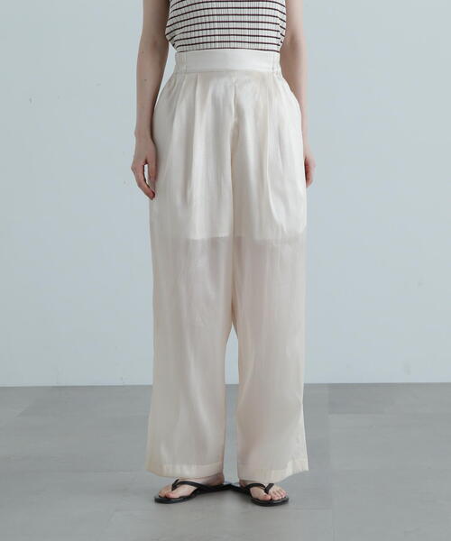 N.(N. Natural Beauty Basic)(エヌエヌナチュラルビューティーベーシック)の「シアーサテンワイドパンツ(その他パンツ・レディース・ホワイト/ブラック・MEDIUM)」の19枚目の写真