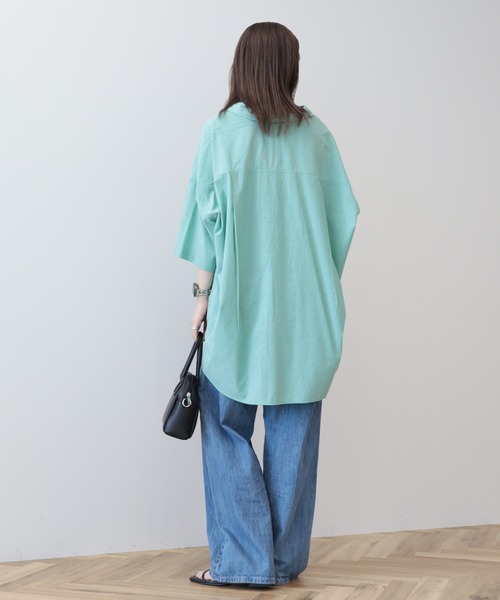 AMERICAN HOLIC(アメリカンホリック)の「接触冷感+UVカットWポケットBIGシャツチュニック(シャツ/ブラウス・レディース・ストライプ/ホワイト系その他6/オフホワイト/カーキ・M/L)」の14枚目の写真