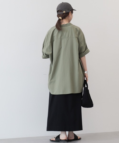 AMERICAN HOLIC(アメリカンホリック)の「接触冷感+UVカットWポケットBIGシャツチュニック(シャツ/ブラウス・レディース・ストライプ/ホワイト系その他6/オフホワイト/カーキ・M/L)」の12枚目の写真
