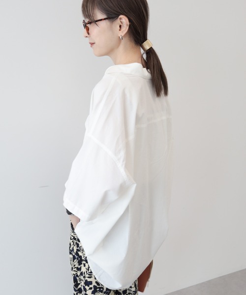 AMERICAN HOLIC(アメリカンホリック)の「接触冷感+UVカットWポケットBIGシャツチュニック(シャツ/ブラウス・レディース・ストライプ/ホワイト系その他6/オフホワイト/カーキ・M/L)」の7枚目の写真