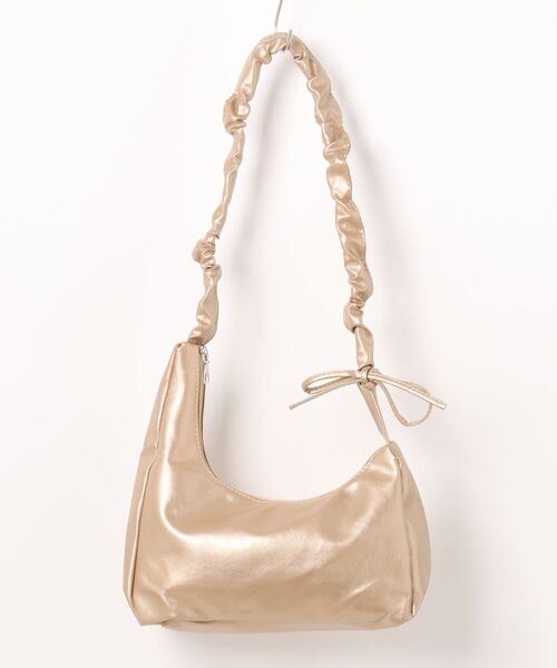 STYLEBLOCK（スタイルブロック）の「シャーリングストラップレザー調ショルダーバッグ（ショルダーバッグ・レディース・ホワイト/ブラウン/ゴールド/ブラック/シルバー・FREE）」の16枚目の写真