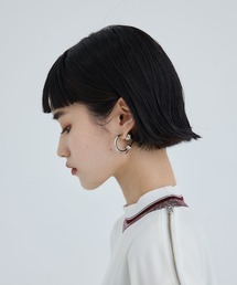 TOGA TOOBONE PIERCED ネイビーピアス TOGA ピアス 「TOGA TOO/トーガトゥ」Metal fringe earrings
